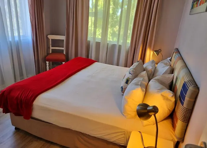Two Bedroom On Trotter