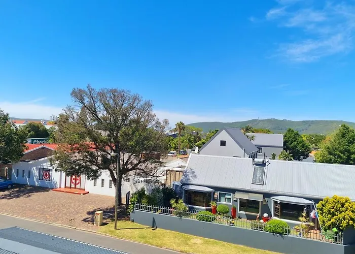 Two Bedroom On Trotter