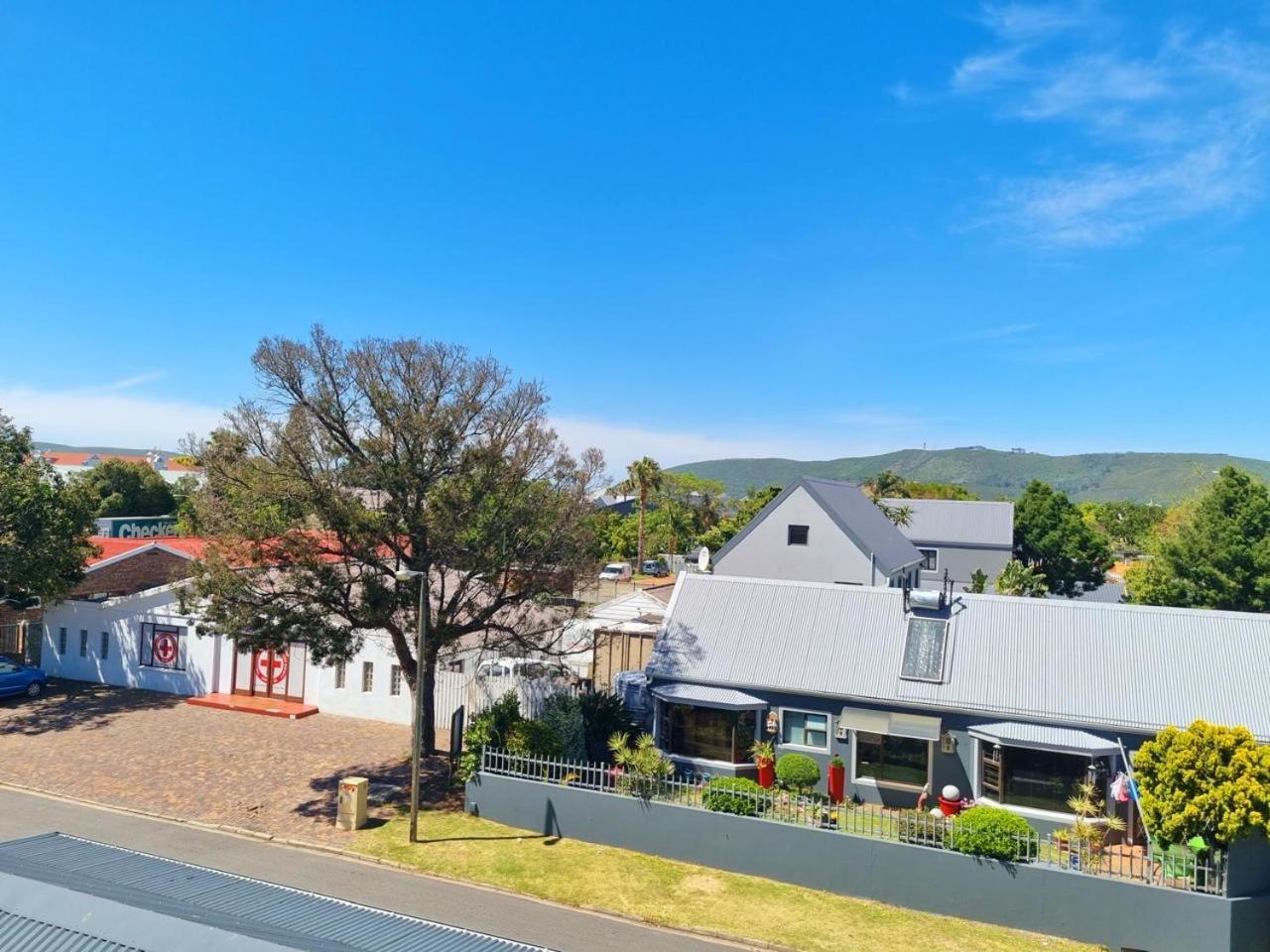 Two Bedroom On Trotter *